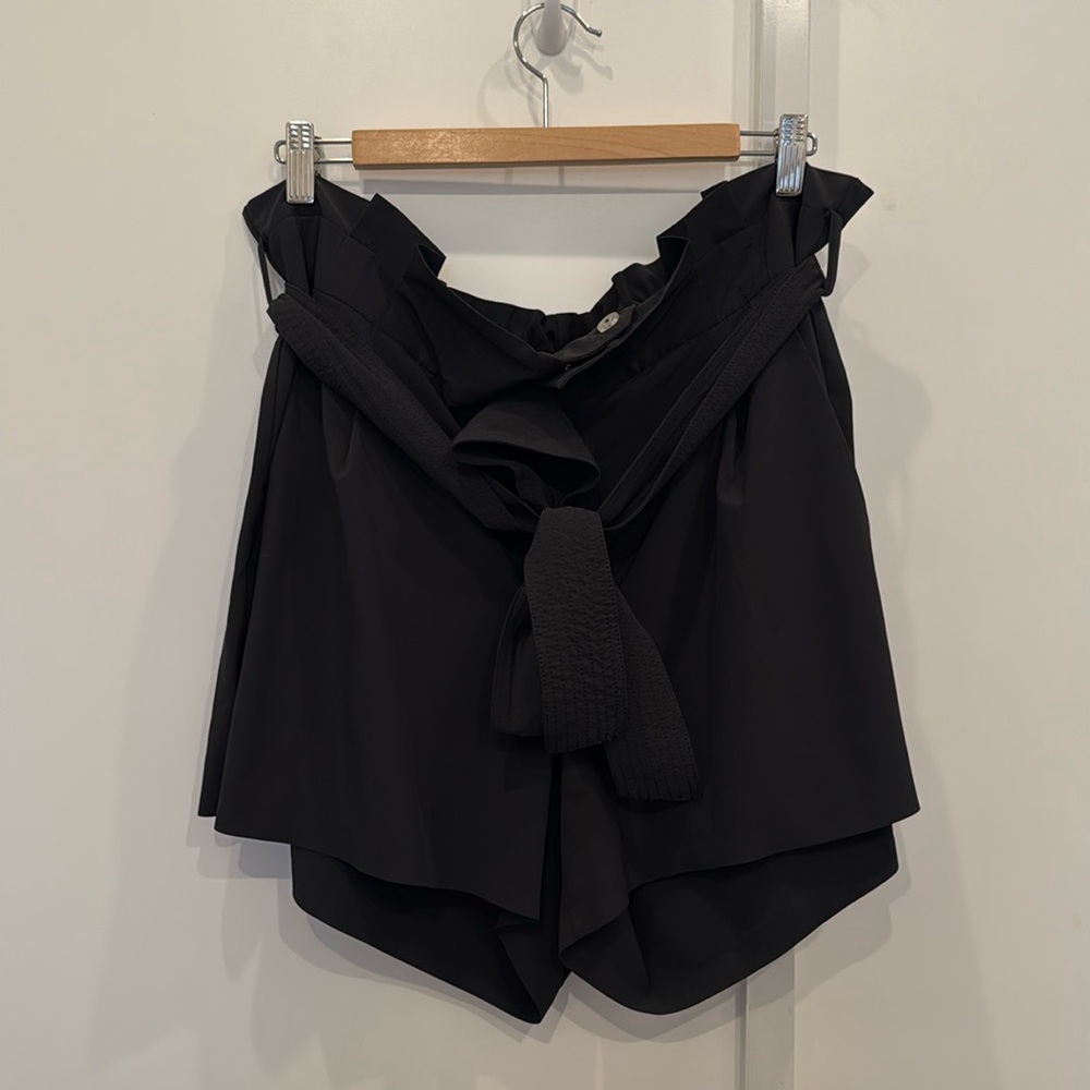 Athleta Black High Waist Skyline Shorts